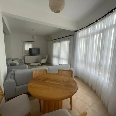 Ferah Ve Nezih * Бодрум