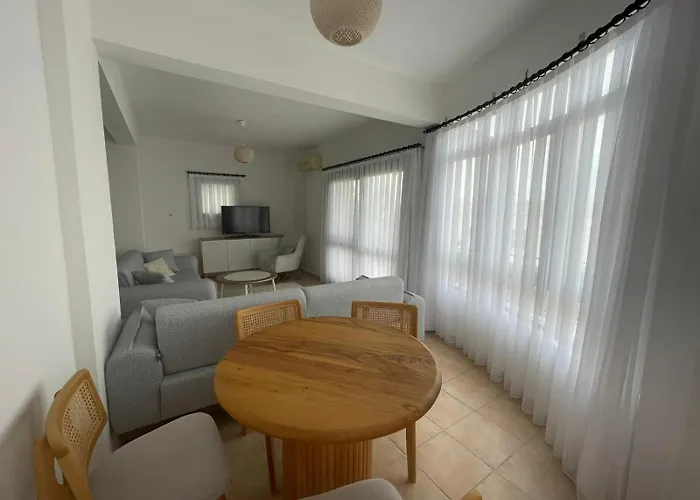 Ferah Ve Nezih * Бодрум